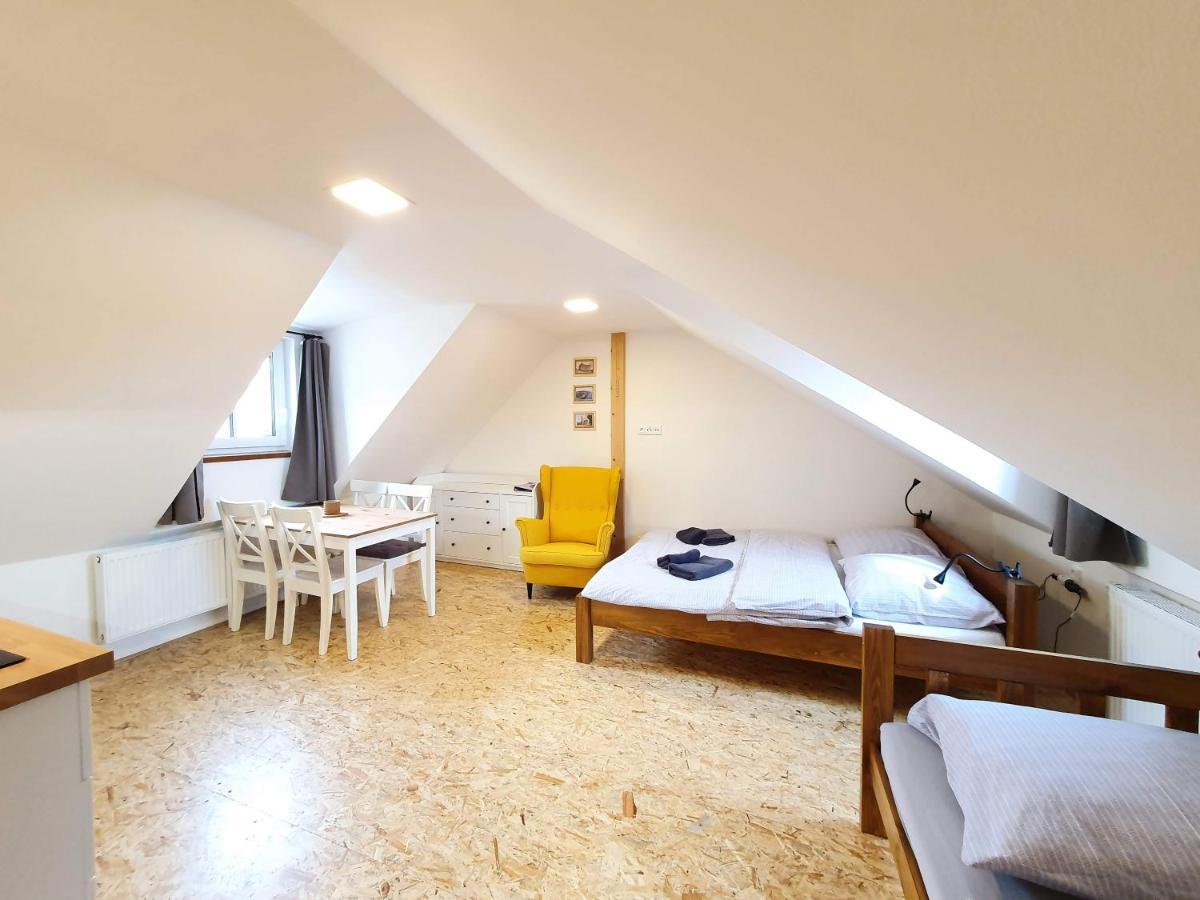 Apartmany U Muzea Horni Blatna Exterior photo